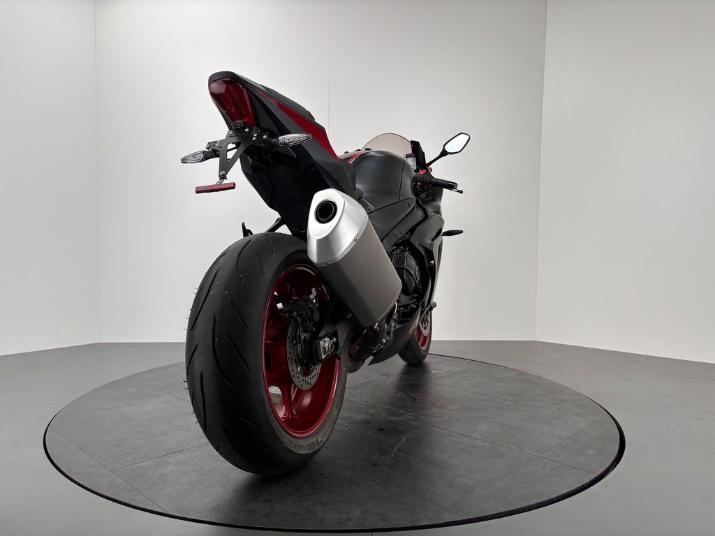 Fahrzeugabbildung Suzuki GSX-R 1000 *TOP-ZUSTAND *WENIG KM