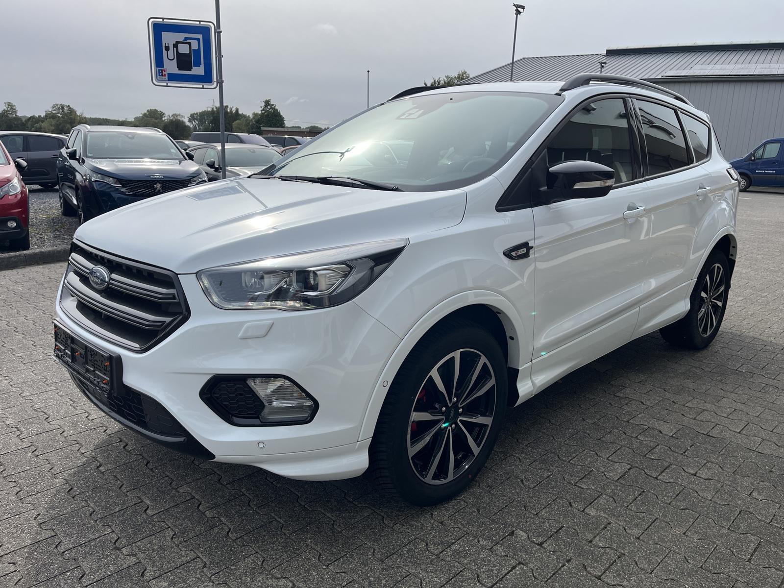 Ford Kuga ST-Line*Scheckh.*ACC-Temp.*Xenon*2.Hand