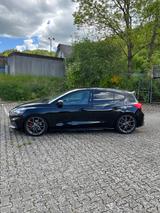 Ford Focus 2,3 EcoBoost ST Styling-Paket Auto ST ... - Ford Focus: Styling