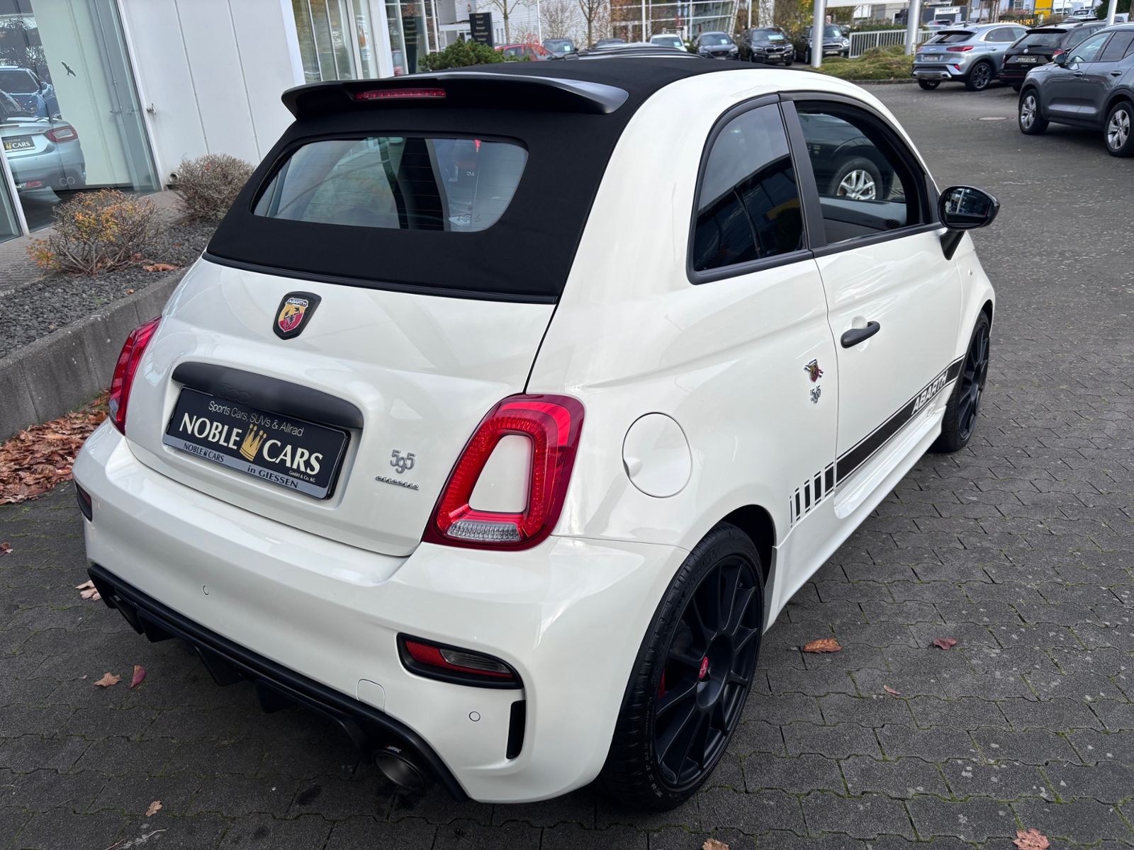 Fahrzeugabbildung Abarth 595 C esseesse BEATS XENON NAVI ALU