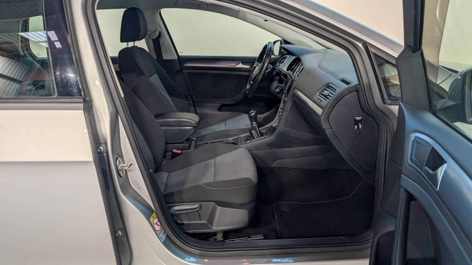 Volkswagen GOLF VII 1.2 TSI Trendline/Klima/PDC/Allwetter/