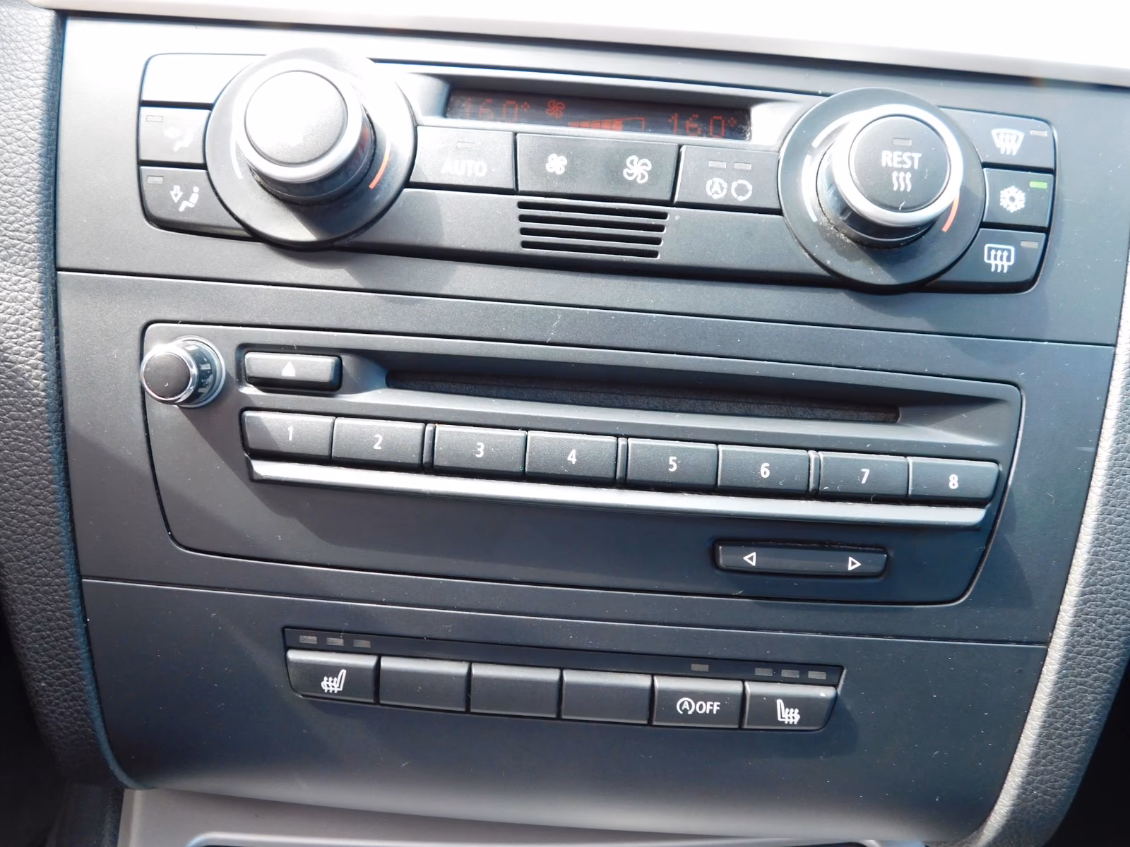 BMW 1 Limousine 120 d/Navi/SSD/ALU/PDC