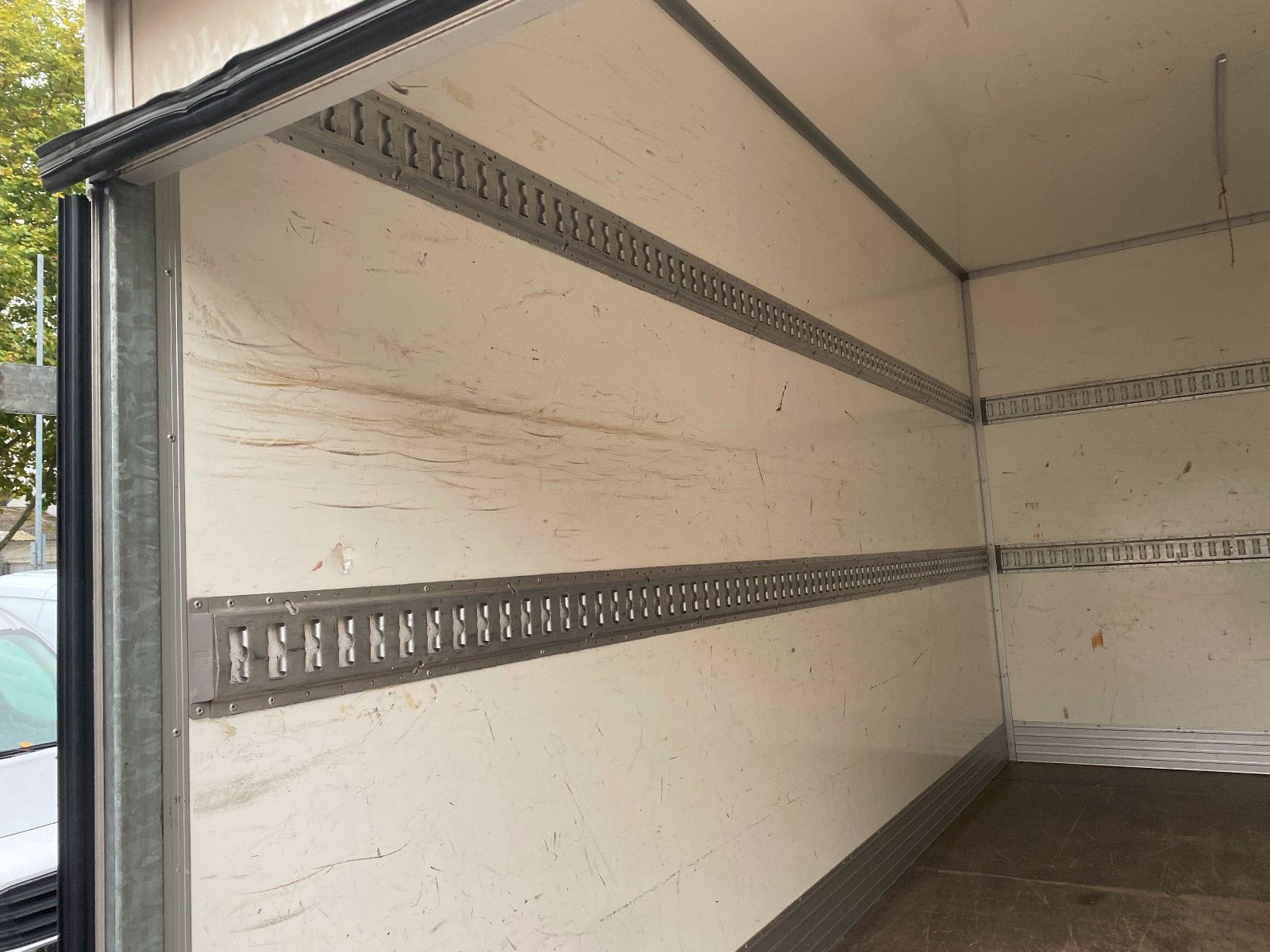 Fahrzeugabbildung Ford Transit 350 L3 Koffer mit LBW,Klima,StH ,kamera