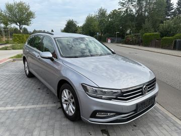Volkswagen Passat Variant - 4