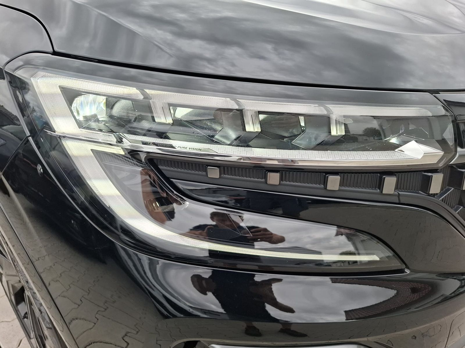 Fahrzeugabbildung Renault Austral 1.2 Voll-Hybrid 200 E-Tech Esprit Alpine
