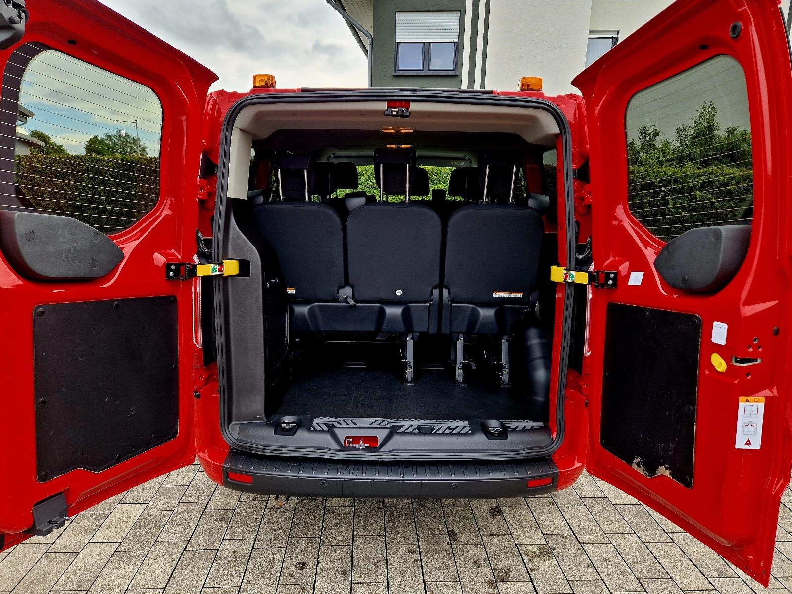 Ford Transit Custom Kombi 320 L1 (9-Sitzer, 2x Klima)