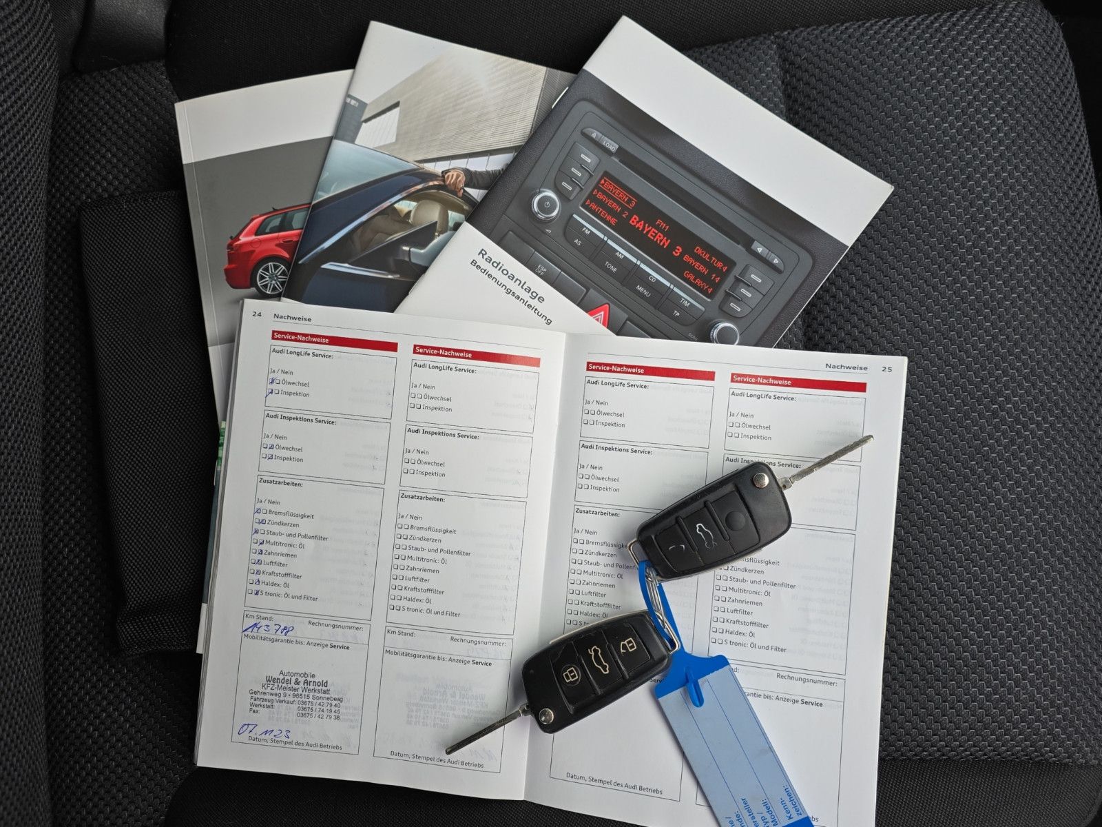 Fahrzeugabbildung Audi A3 Sportback 1.2 TFSI Attraction+Klima+SHZ