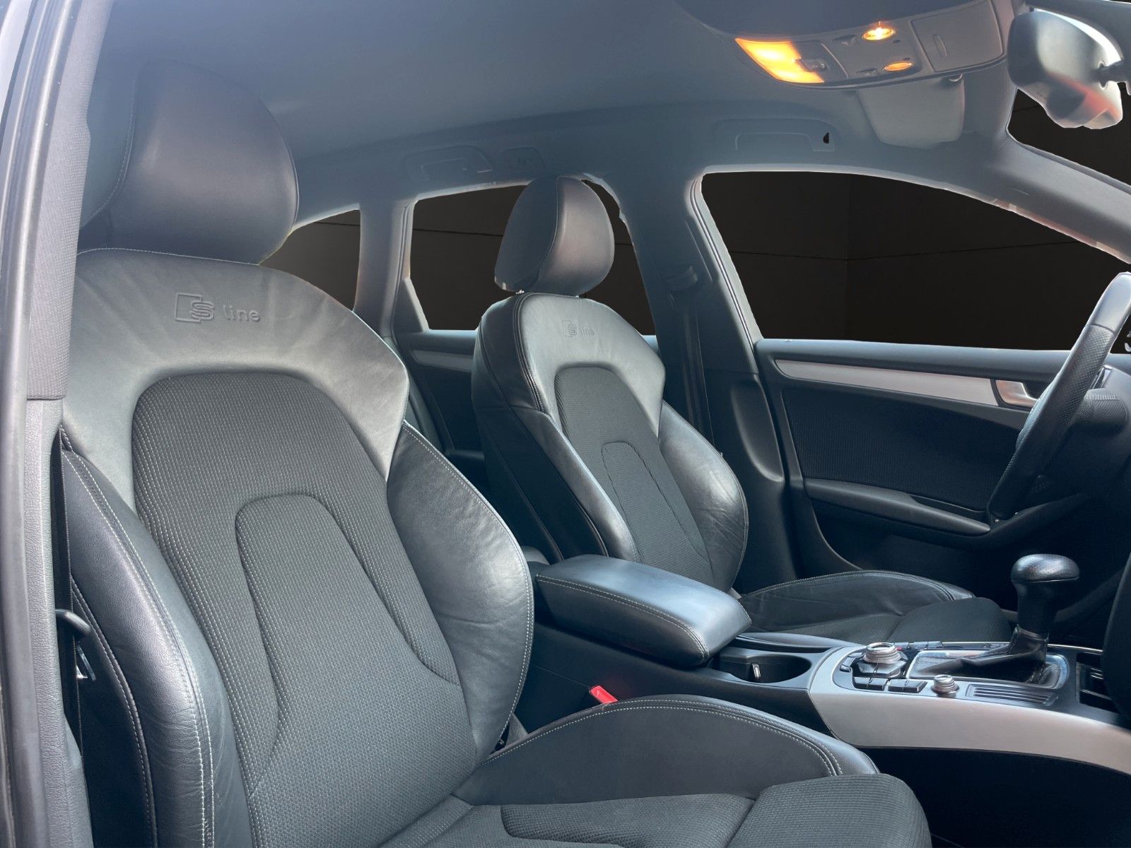 Fahrzeugabbildung Audi A4 Avant 2.0 TDI *S-line*Tempomat*Teilleder*Navi