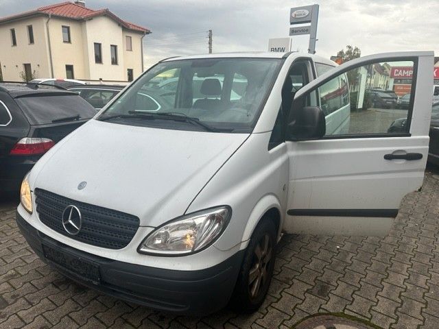 Mercedes-Benz Vito Kombi 111 CDI kompakt Umbau auf Rollstuhl