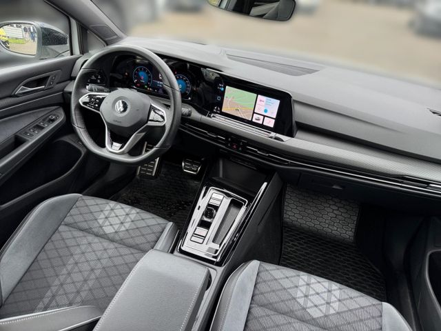 Golf Variant VIII R-Line 2.0 TSI RearView Matrix