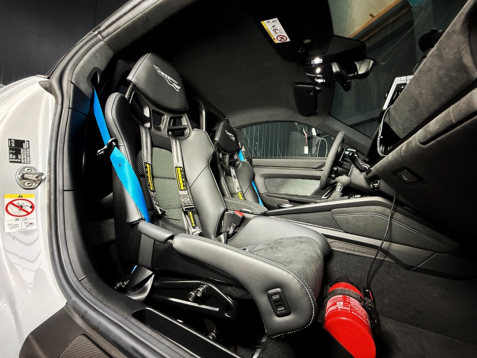 Fahrzeugabbildung Porsche 992 GT3 RS + Weissach + Approved + Clubsport