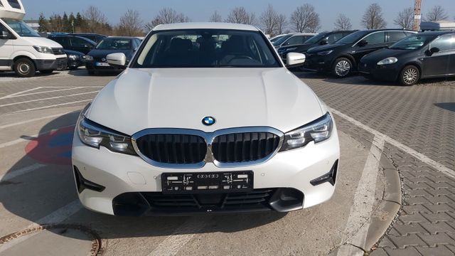 BMW 320 D*SPORTLINE*XENON*PDC*NAVI*190 PS*LEDER