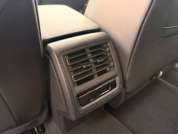 Volkswagen Golf Variant 1.5 eTSI 150PS R-Line, MATRIX, AHK