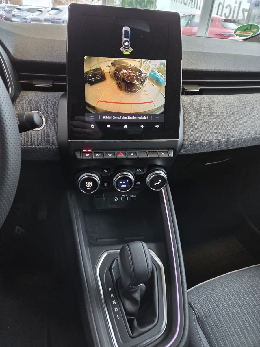 Fahrzeugabbildung Renault Clio V Techno/Winterpaket/Look-Paket/erst 270km!