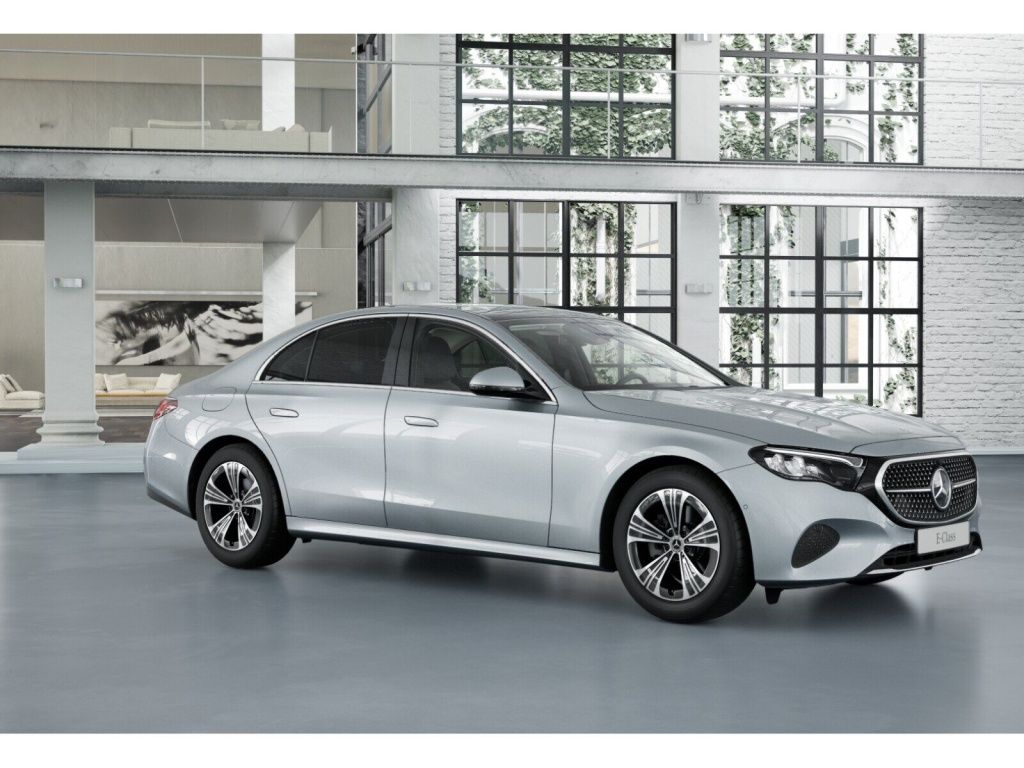 Mercedes-Benz E 220 d 4M AVANTGARDE AMBIENTE DISTRO MBUX NAVI foto 4