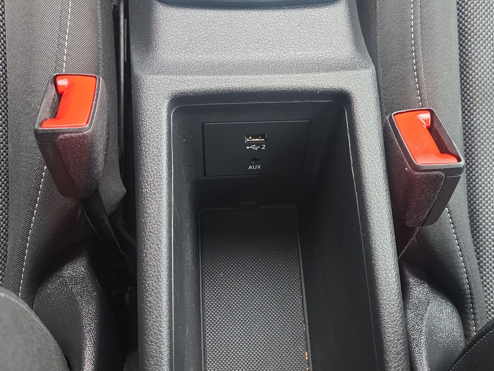 Fahrzeugabbildung Audi Q2 sport ultra  KLIMA PDC SHZ KAMERA SPURASISTEN