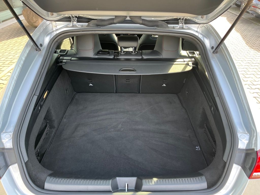 Fahrzeugabbildung Mercedes-Benz CLA 200 SB AMG Totwi. Memory Tempomat LED Sport