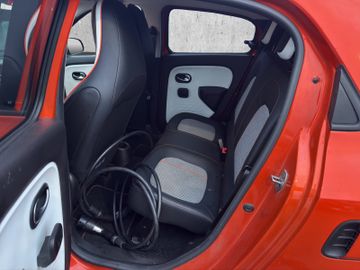 Renault Twingo Vibes Electric SHZ+Alcant.+PDC+SoundSys