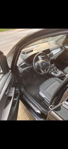 BMW BMW 218d Gran Tourer Automatik|LED|NAVI| T...