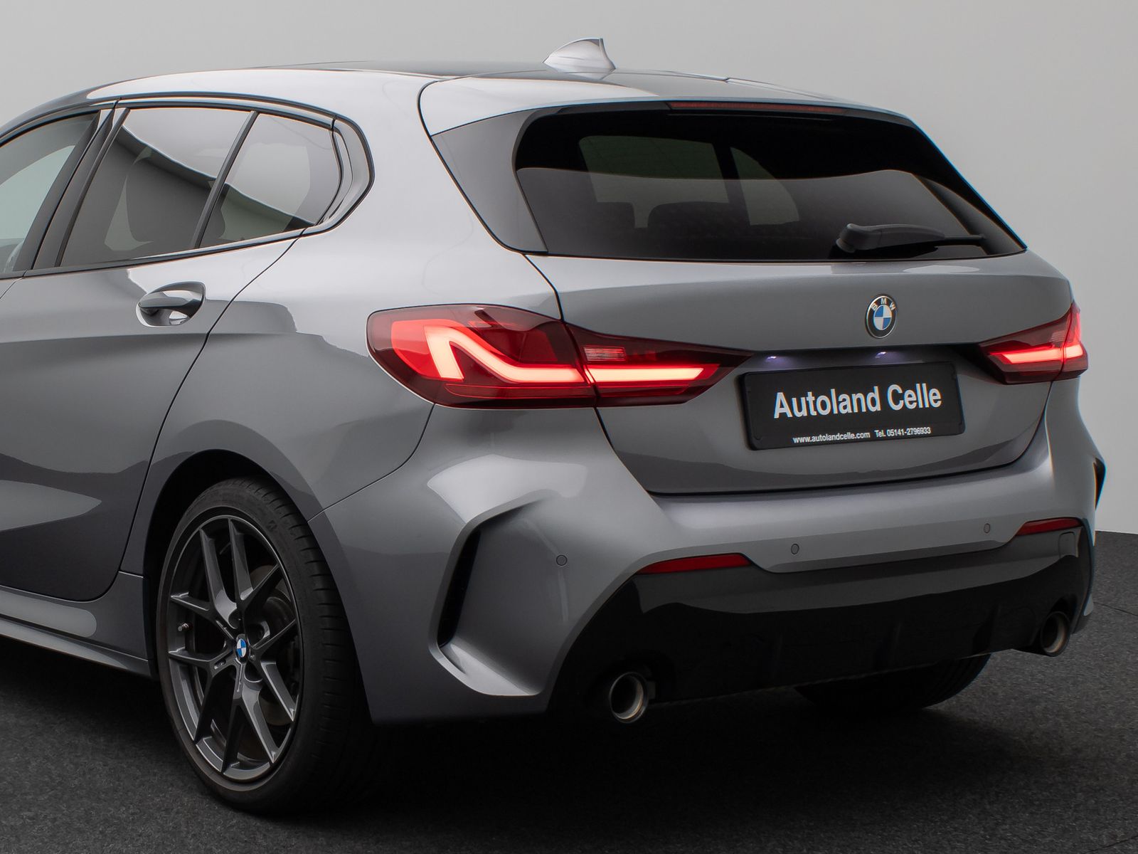 Fahrzeugabbildung BMW 120i M Sport Panorama DAB HiFi Fernlichta 18Zoll