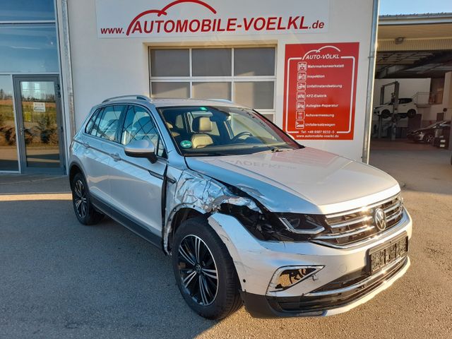 Volkswagen Tiguan 2.0 TDI 4MOT Elegance IQ-LED/AHK/LEDER