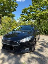 Ford Focus 1.0 Ecoboost  Modell Trend - Ford Model t Gebrauchtwagen