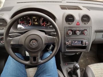 Volkswagen Caddy - 10