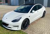 Tesla Model 3 Standard - incl. 2 Reifensätzen - Tesla Model 3 in Hamburg