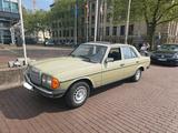 Mercedes-Benz 230E w123 Mit H Kennzeichen ... - Mercedes-Benz 230 in Bonn