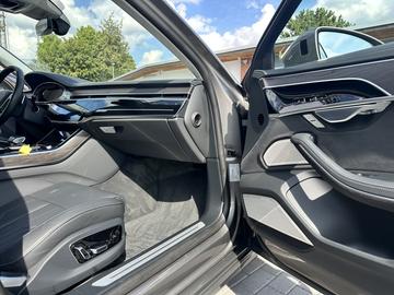 2022 AUDI A8 — миниатюра 16