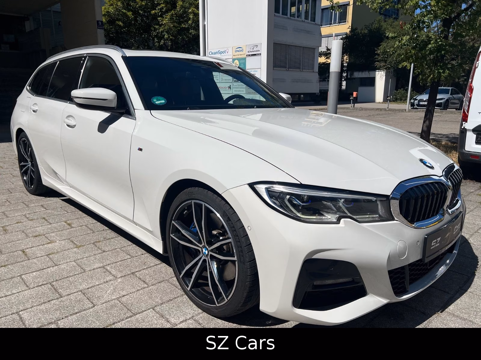 BMW 330d Touring xDrive M Sport*AHK*PANO*