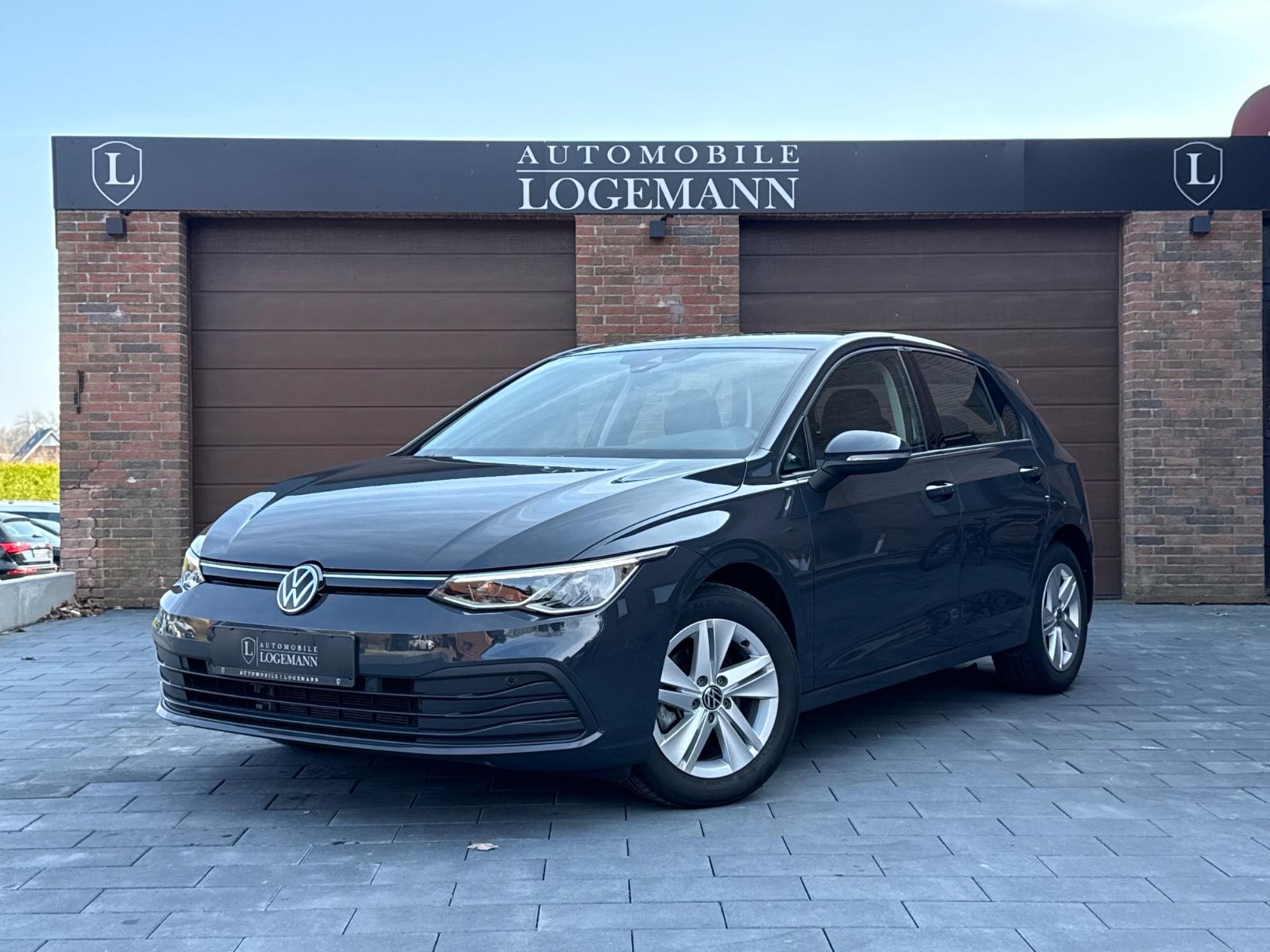 Volkswagen Golf VIII 1.5 TSI Lim. Life I LED I NAV I PDC I