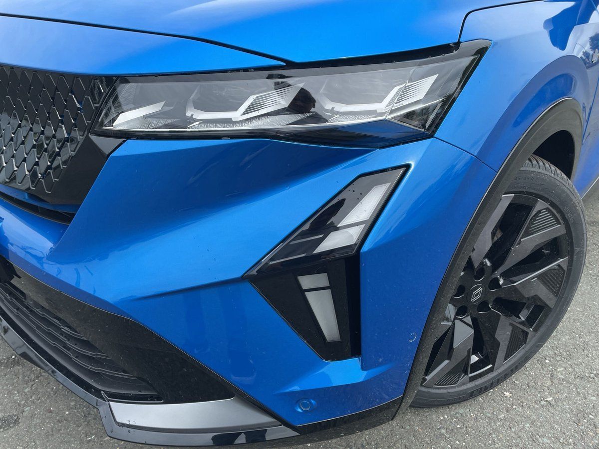 Renault Rafale - Bild 24