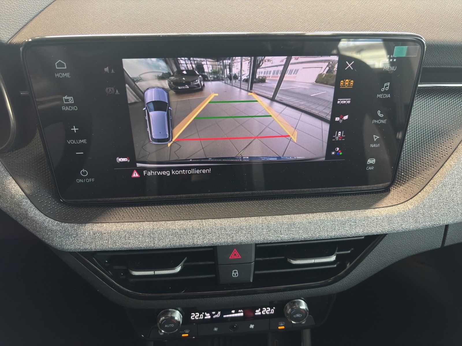 Fahrzeugabbildung SKODA Kamiq Tour 1,5 TSI 110 kW DSG