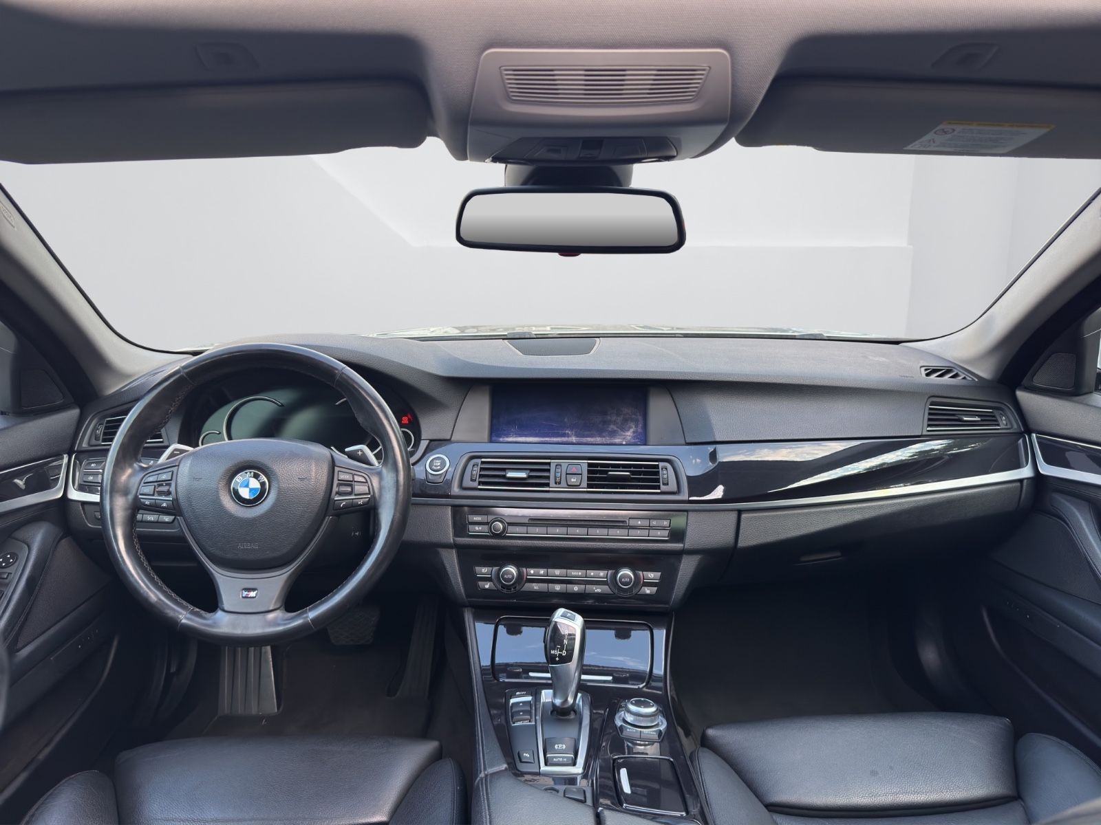 Fahrzeugabbildung BMW 530d Touring*Pano*hinterachslenk*Vollausstattung
