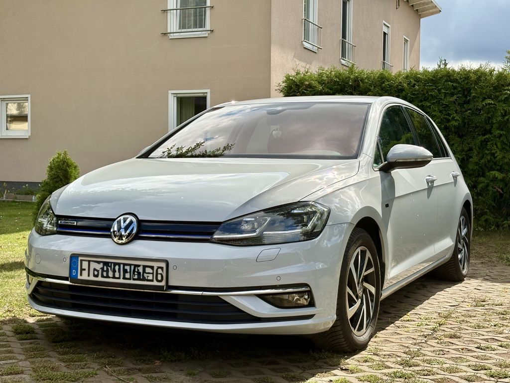 Image of Volkswagen Golf