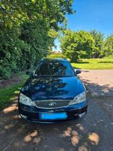 Ford Mondeo mk3 - Ford Mondeo aus 2004 mit Diesel-Antrieb
