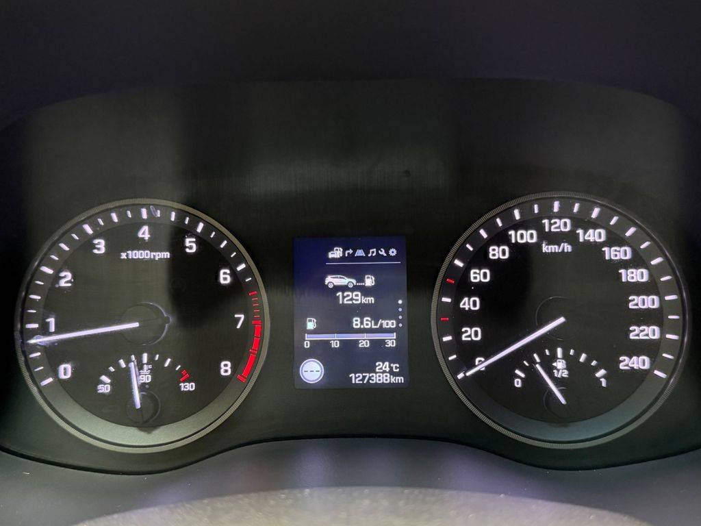 HYUNDAI Tucson Passion|Navi|SHZ|Apple&Android|Kamera|LHZ HYUNDAI Tucson Passion|Navi|SHZ|Apple&Android|Kamera|LHZ