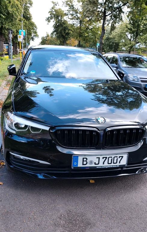 Image of BMW 530