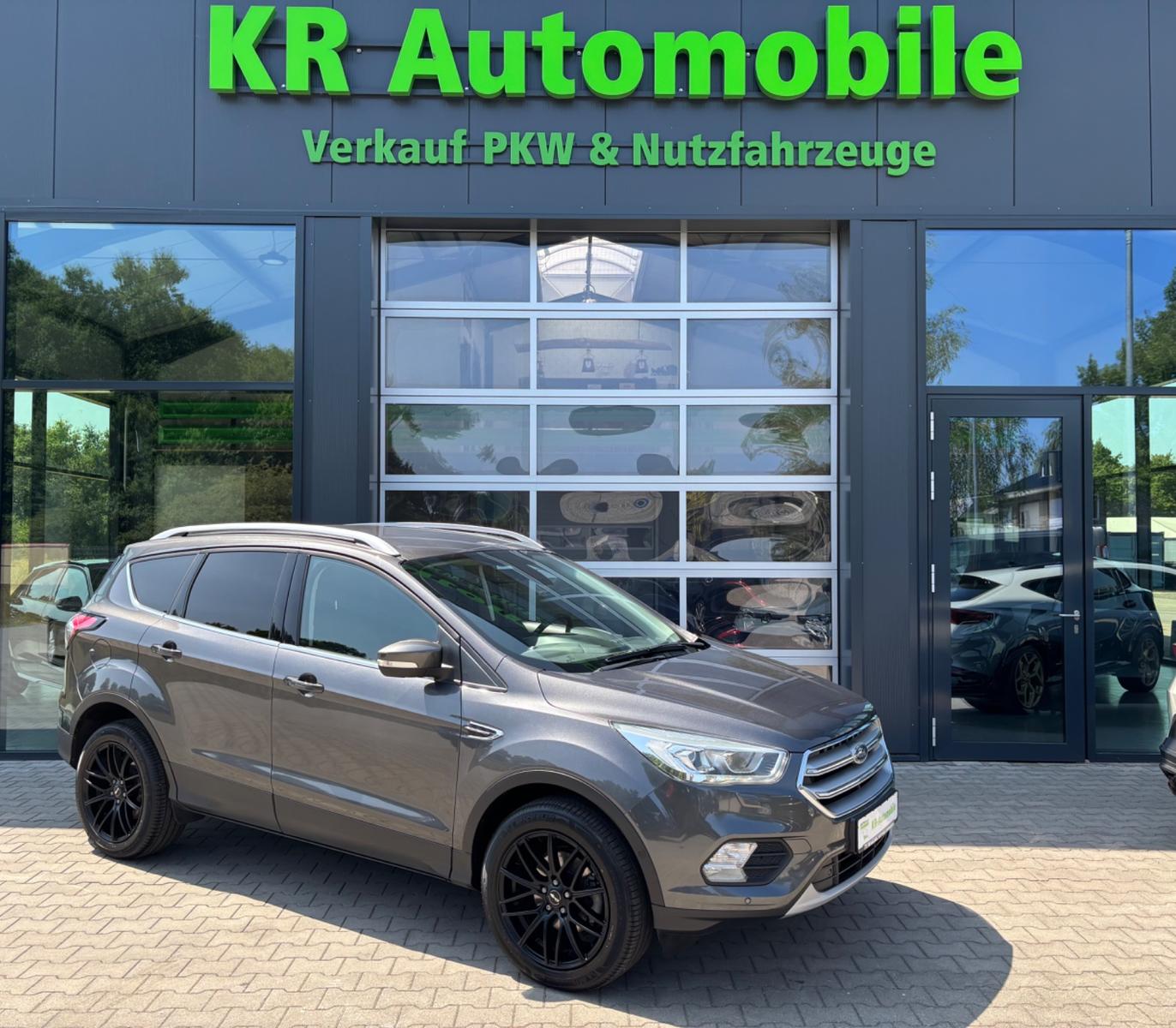 Ford Kuga Titanium aus 1.Hd - gepflegt