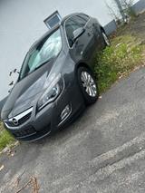 Opel Astra Turbo - Opel Astra aus 2011: Turbo