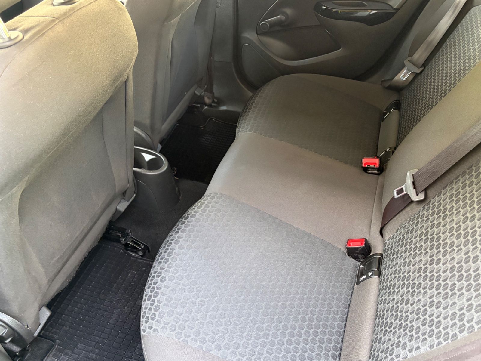 Fahrzeugabbildung Opel Corsa E Edition+AHK+NaviZB+AllwwetterRäder+BT+5T