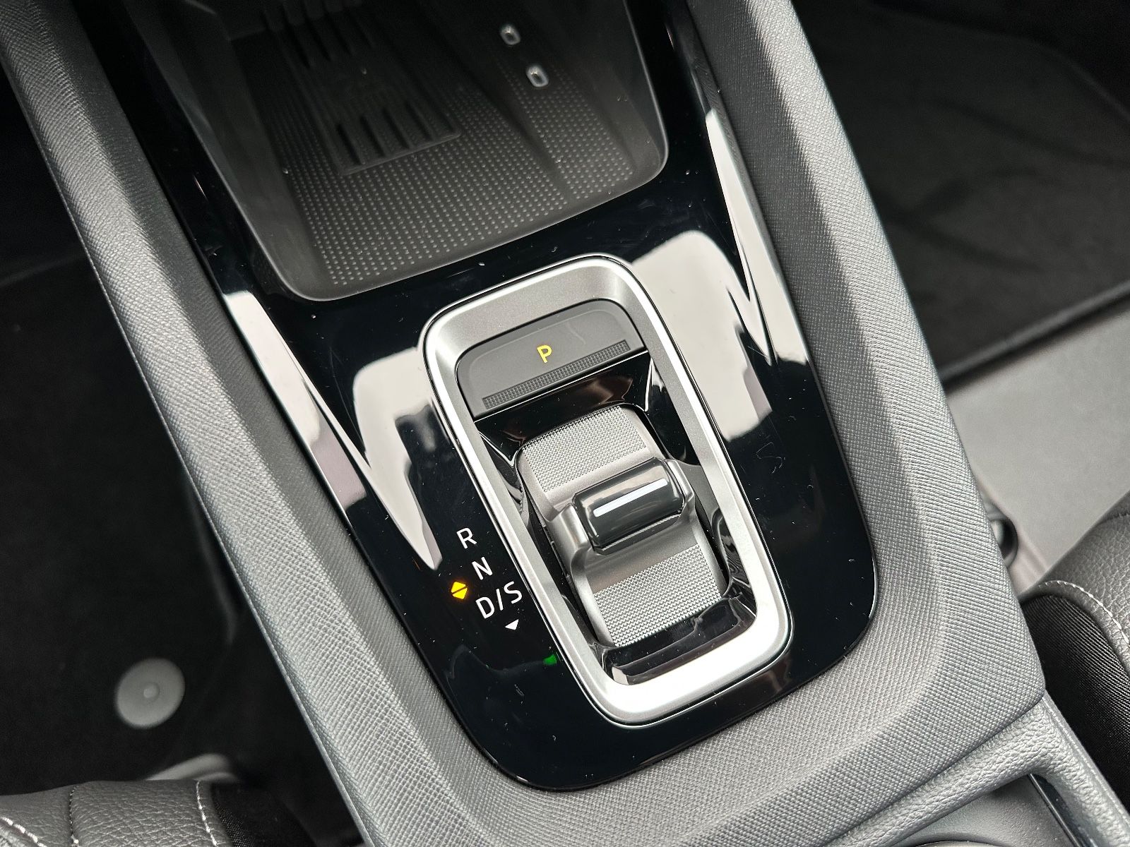 Fahrzeugabbildung SKODA Octavia Combi 1.5 TSI Sportline DSG Navi/ACC/APP