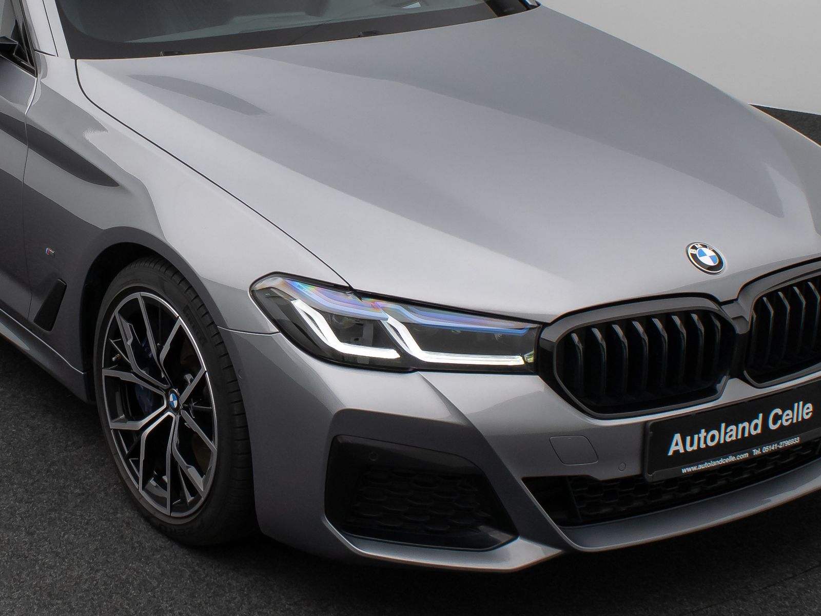 Fahrzeugabbildung BMW 530d xD M Sport Pro Kamera Laser HUD HiFi DAB