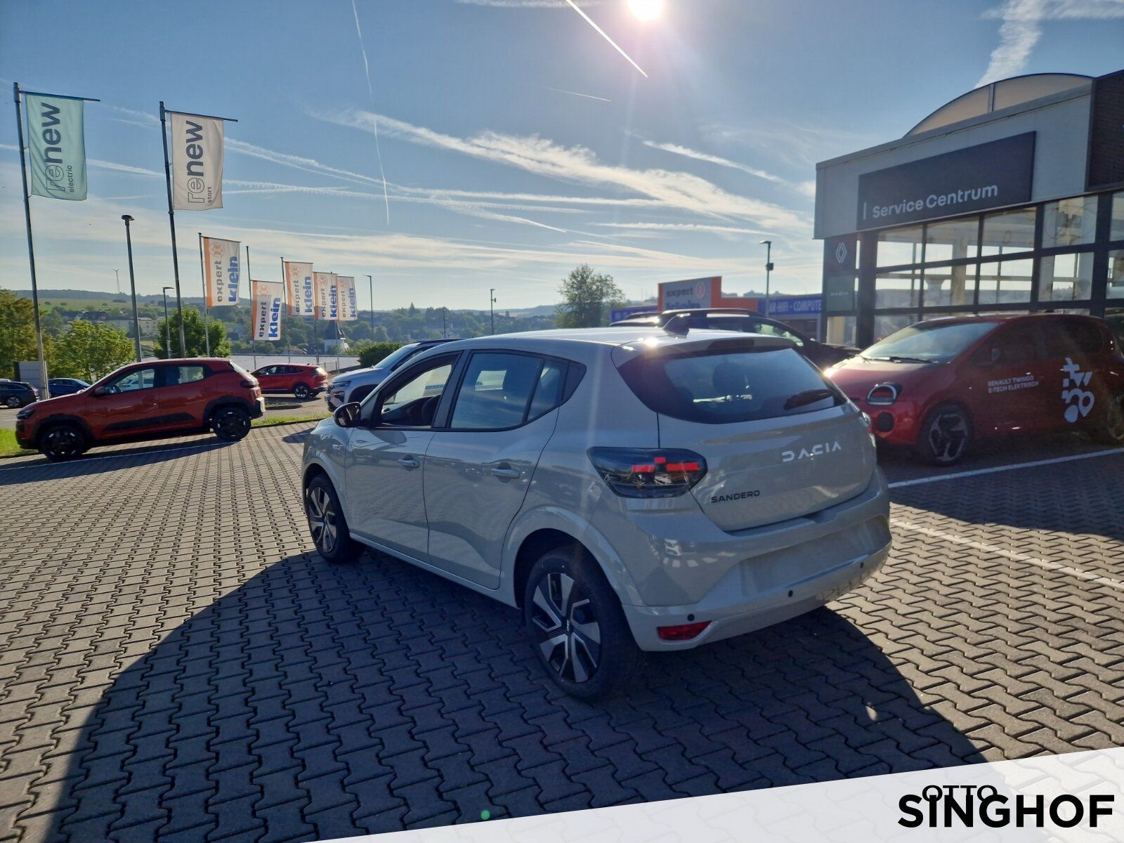Fahrzeugabbildung Dacia Neuer Sandero Expression TCe 100
