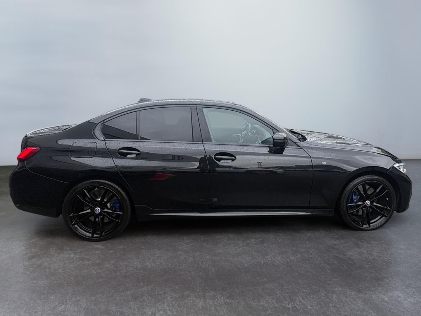 BMW 330 e Lim. M Sport *Laser*HuD*Harman*AHK*Kamera*