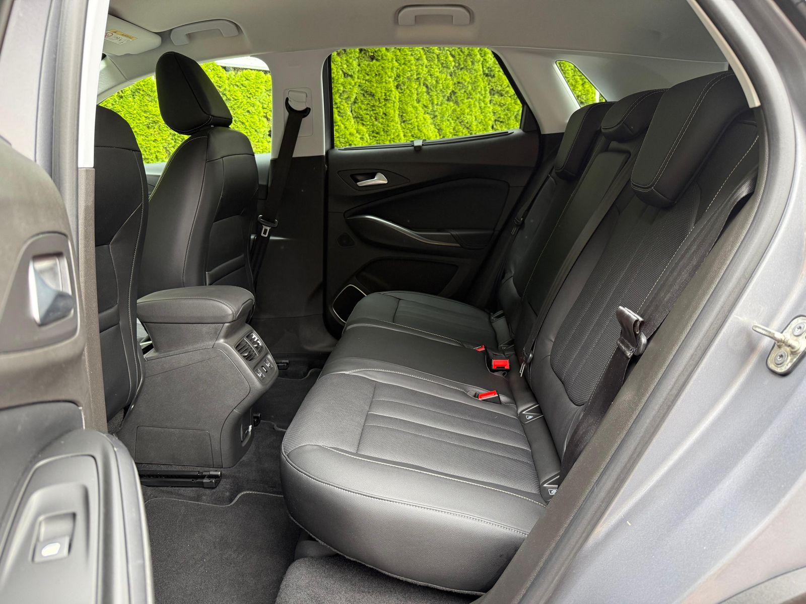 Fahrzeugabbildung Opel Grandland 2.0 CDTI Ultimate LED+LEDER+NAV+KAM360