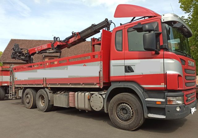 Scania G320 Pritsche mit Ladekran