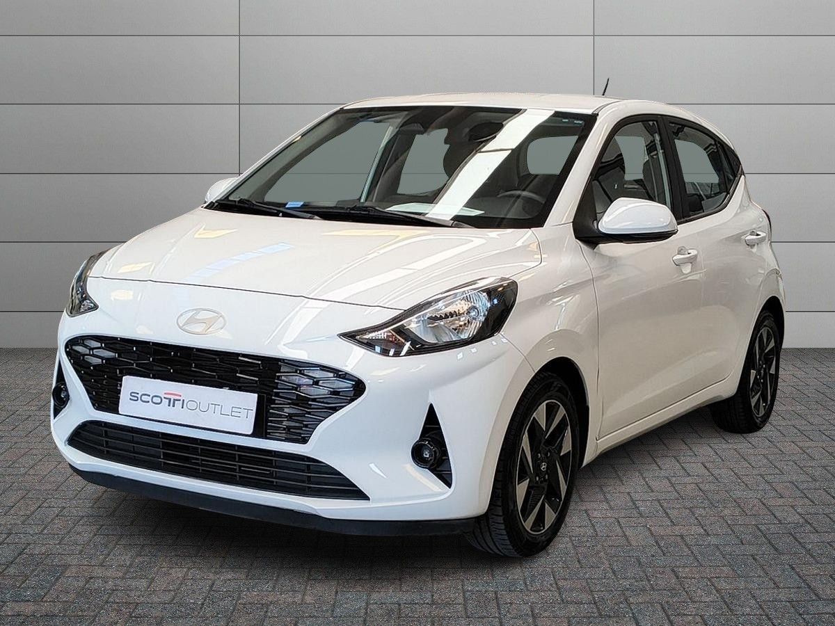 HYUNDAI i10