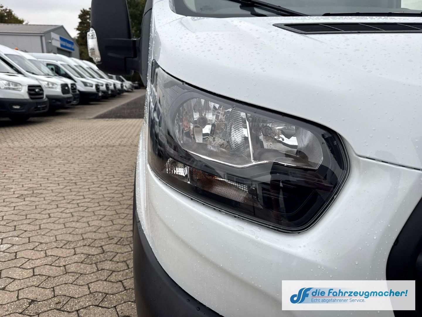 Fahrzeugabbildung Ford Transit Kasten 350 L2 Trend 2.0 Klimaautom DAB T